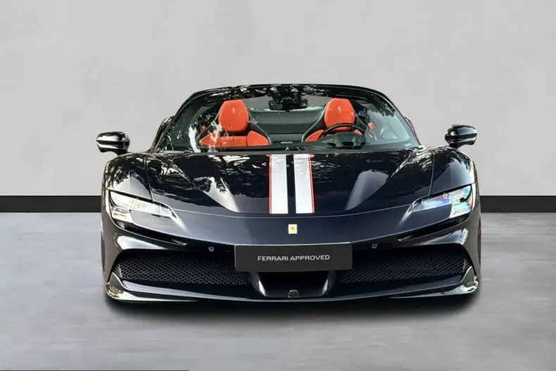 Ferrari SF90 din 2023 cu 3.700 km - oferta FER239992 - foto 2