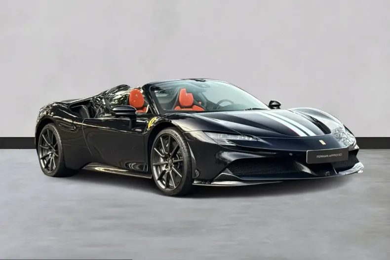 Ferrari SF90 din 2023 cu 3.700 km - oferta FER239992 - foto 3