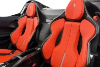 Ferrari SF90 din 2023 cu 3.700 km - oferta FER239992 - foto 5