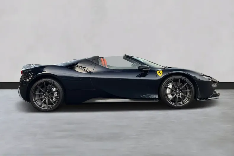 Ferrari SF90 din 2023 cu 3.700 km - oferta FER239992 - foto 6