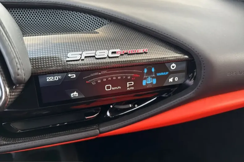 Ferrari SF90 din 2023 cu 3.700 km - oferta FER239992 - foto 15