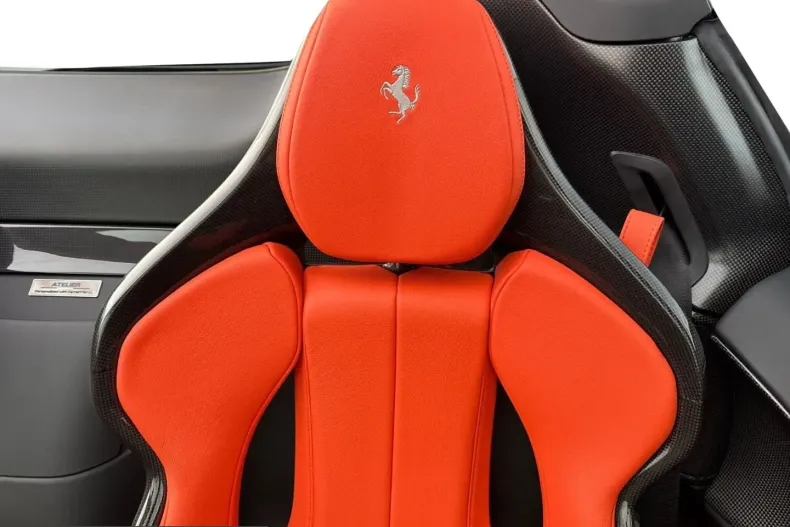 Ferrari SF90 din 2023 cu 3.700 km - oferta FER239992 - foto 16