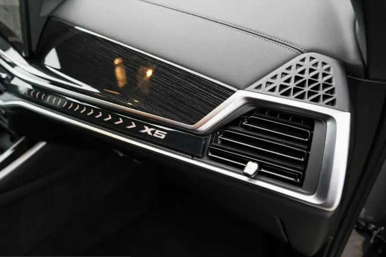 BMW X5 (Seria X) din 2025 cu 23.390 km - oferta BMW239994 - foto 11