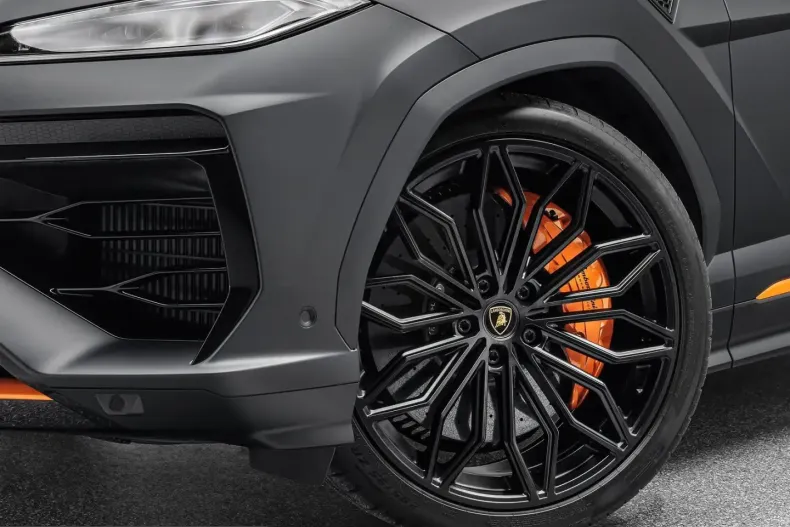Lamborghini Urus din 2025 cu 2.800 km - oferta LAM240003 - foto 5