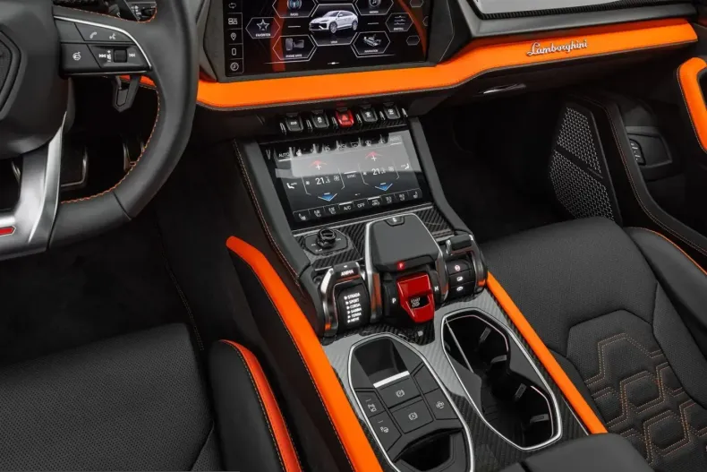 Lamborghini Urus din 2025 cu 2.800 km - oferta LAM240003 - foto 16