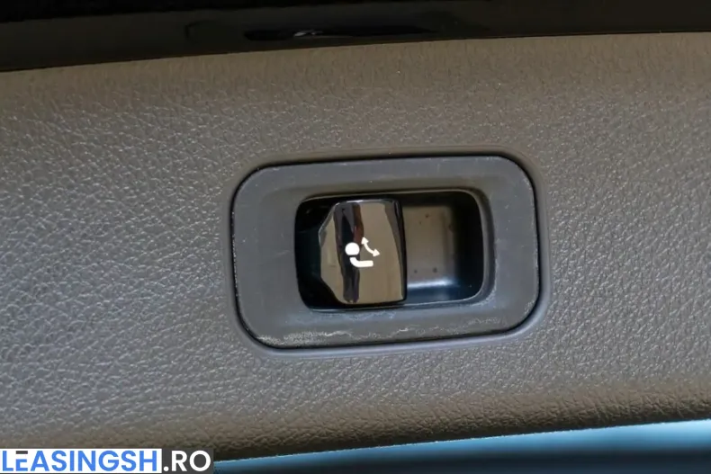 Mercedes-Benz GLC 200 (Clasa GLC) din 2023 cu 35.722 km - oferta MER240006 - foto 14
