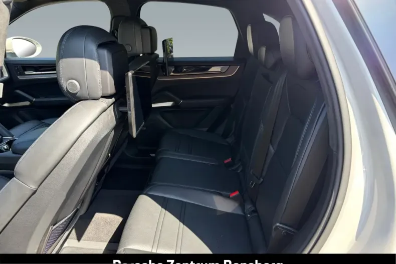 Porsche Cayenne din 2024 cu 34.100 km - oferta POR240008 - foto 19