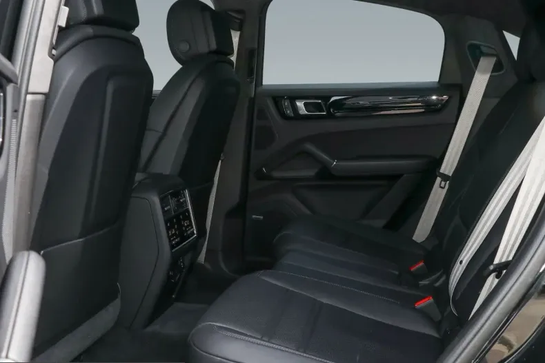 Porsche Cayenne din 2023 cu 53.800 km - oferta POR240016 - foto 13