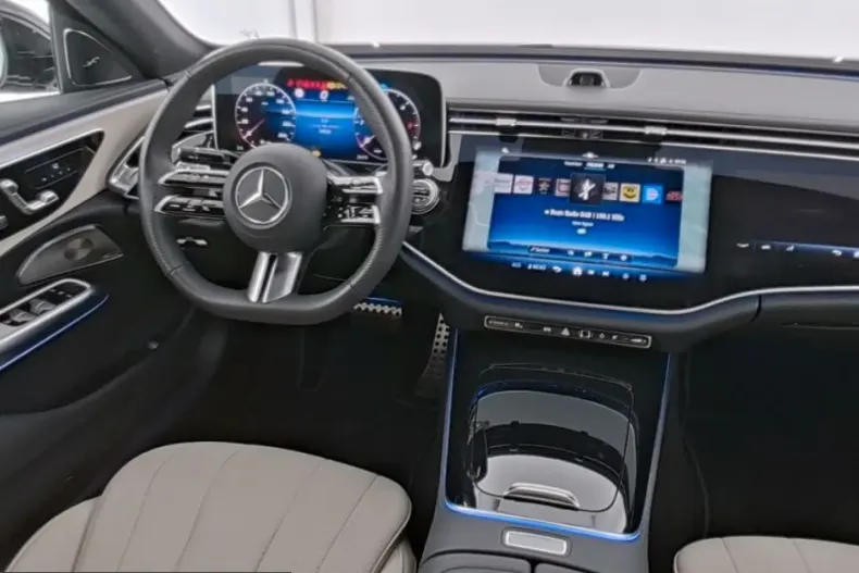Mercedes-Benz E 220 (Clasa E) din 2025 cu 26.836 km - oferta MER240020 - foto 7