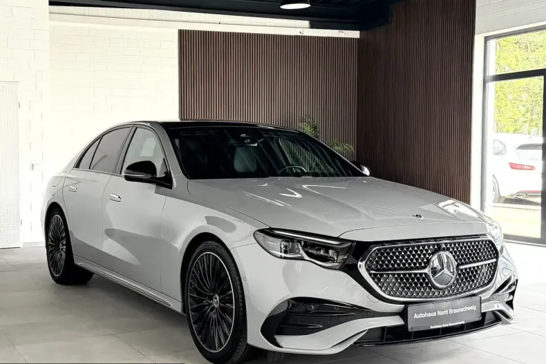 Mercedes-Benz E 220 (Clasa E) din 2024 cu 20.000 km - oferta MER240022 - foto 3