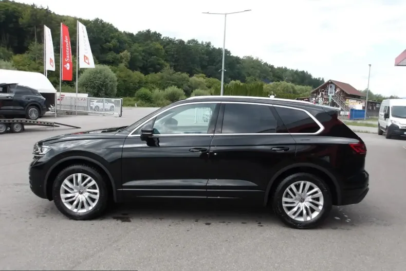 Volkswagen Touareg din 2025 cu 26.000 km - oferta VOL240064 - foto 2