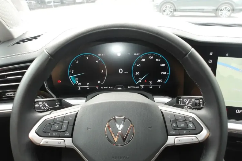 Volkswagen Touareg din 2025 cu 26.000 km - oferta VOL240064 - foto 8