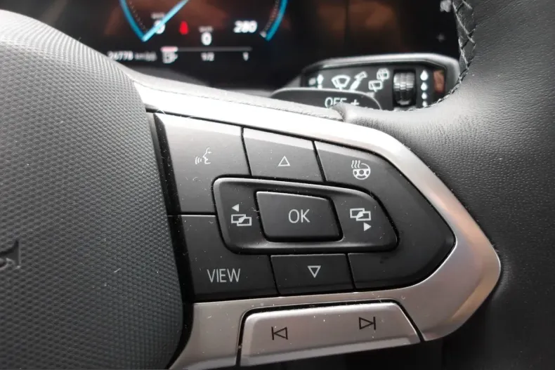 Volkswagen Touareg din 2025 cu 26.000 km - oferta VOL240064 - foto 16