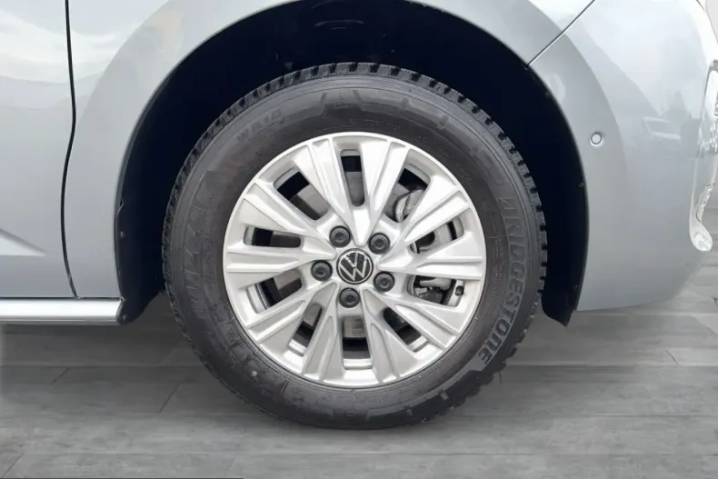 Volkswagen T7 Multivan din 2025 cu 8.931 km - oferta VOL240071 - foto 7