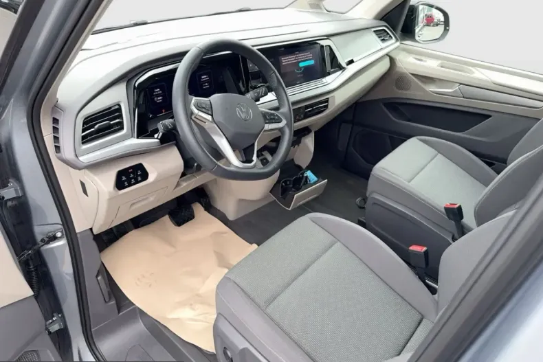 Volkswagen T7 Multivan din 2025 cu 8.931 km - oferta VOL240071 - foto 8