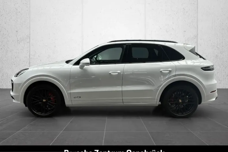 Porsche Cayenne din 2023 cu 43.200 km - oferta POR240081 - foto 2