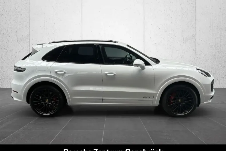 Porsche Cayenne din 2023 cu 43.200 km - oferta POR240081 - foto 8