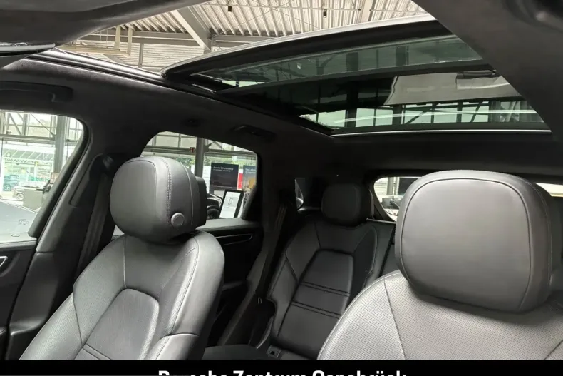 Porsche Cayenne din 2023 cu 43.200 km - oferta POR240081 - foto 39