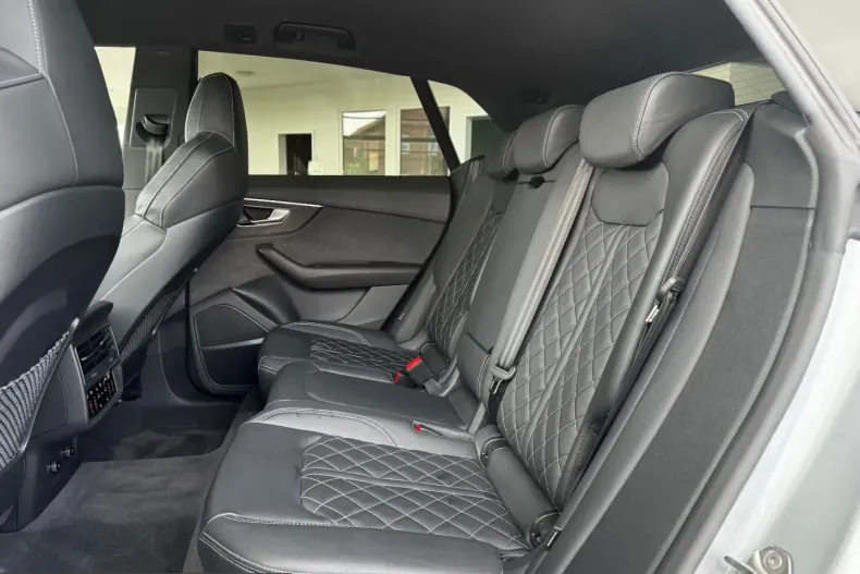 Audi Q8 din 2024 cu 29.200 km - oferta AUD240085 - foto 18