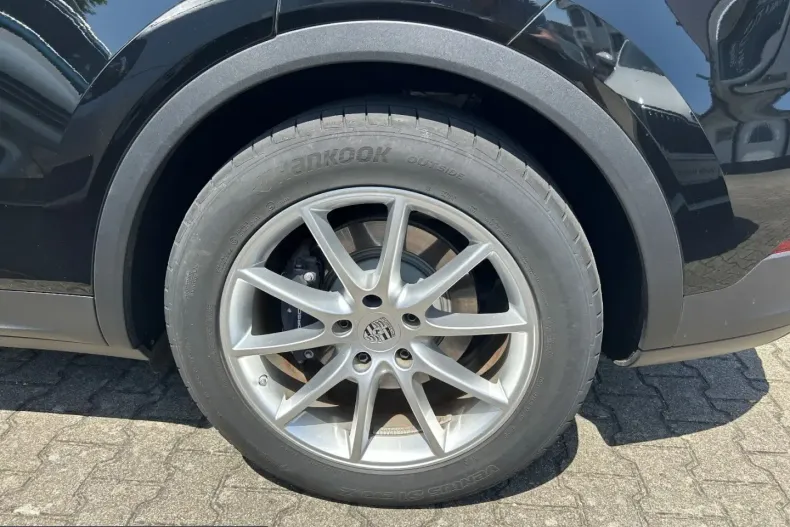 Porsche Cayenne din 2024 cu 19.600 km - oferta POR240089 - foto 13