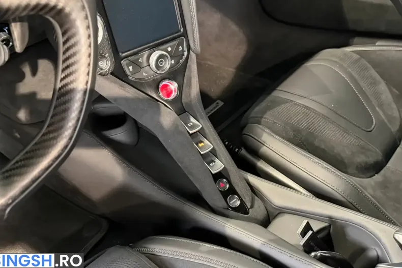 McLaren 720S din 2024 cu 3.150 km - oferta MCL240090 - foto 10
