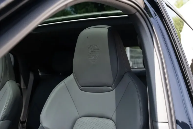 Porsche Cayenne din 2023 cu 47.300 km - oferta POR240092 - foto 27