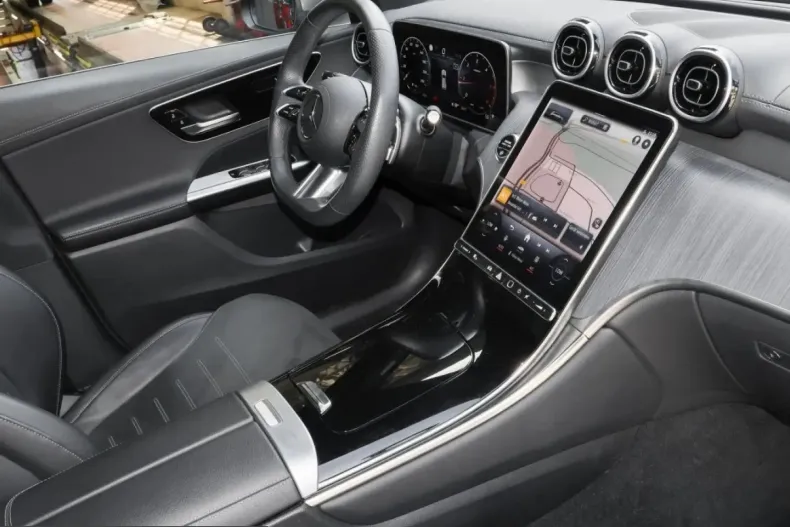 Mercedes-Benz GLC 220 (Clasa GLC) din 2023 cu 29.471 km - oferta MER240099 - foto 3
