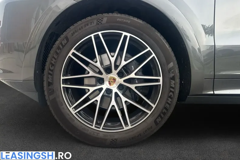 Porsche Cayenne din 2024 cu 36.900 km - oferta POR240100 - foto 8