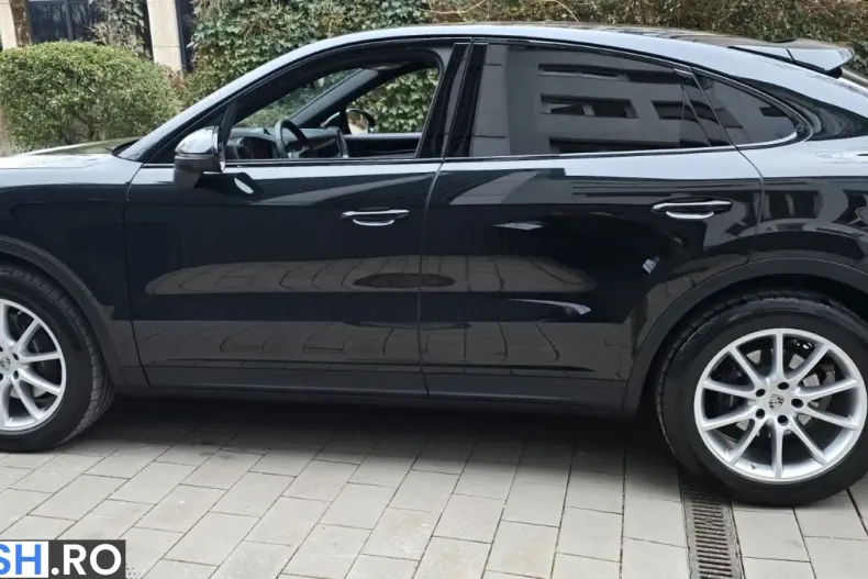 Porsche Cayenne din 2025 cu 19.500 km - oferta POR240106 - foto 3