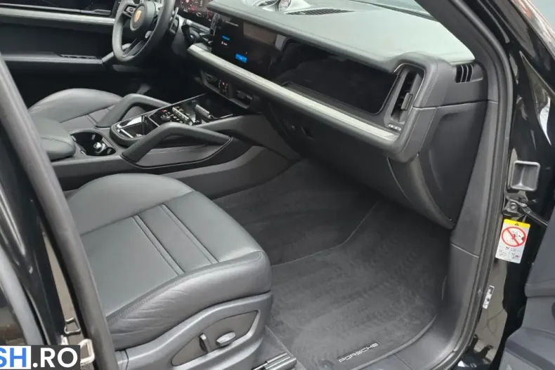 Porsche Cayenne din 2025 cu 19.500 km - oferta POR240106 - foto 11
