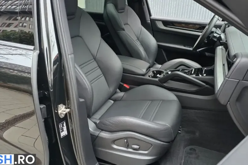 Porsche Cayenne din 2025 cu 19.500 km - oferta POR240106 - foto 12