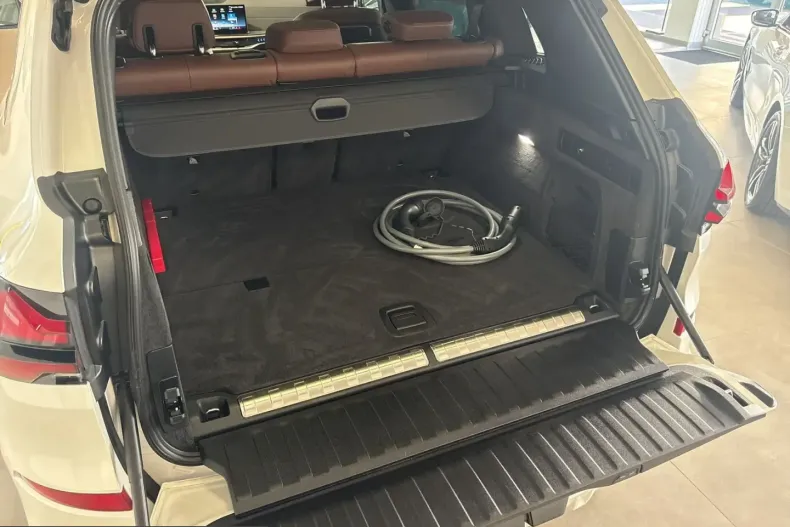 BMW X5 (Seria X) din 2025 cu 12.102 km - oferta BMW240109 - foto 13