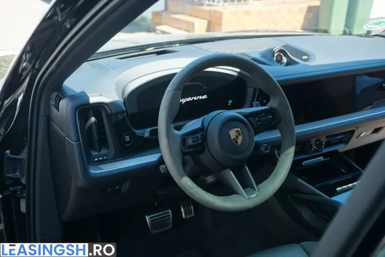 Porsche Cayenne din 2025 cu 38.900 km - oferta POR240128 - foto 19