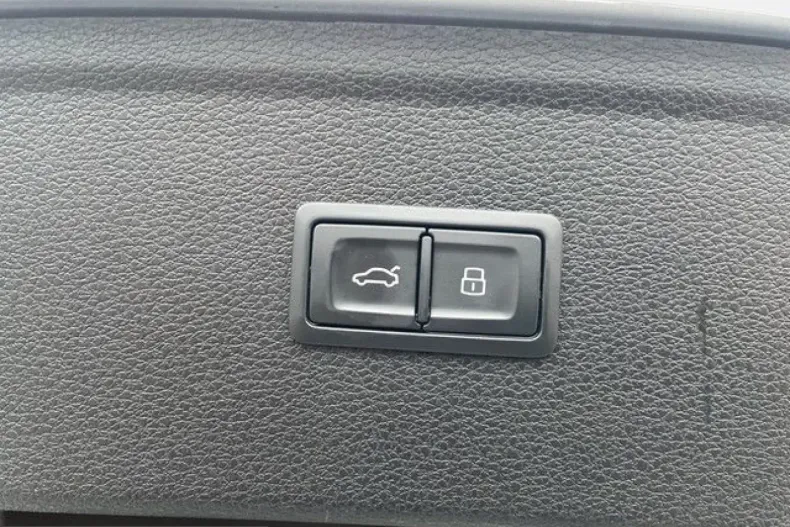Audi Q5 din 2023 cu 83.393 km - oferta AUD240133 - foto 13
