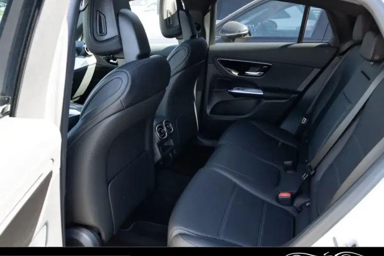 Mercedes-Benz GLC 300 (Clasa GLC) din 2025 cu 34.800 km - oferta MER240135 - foto 11