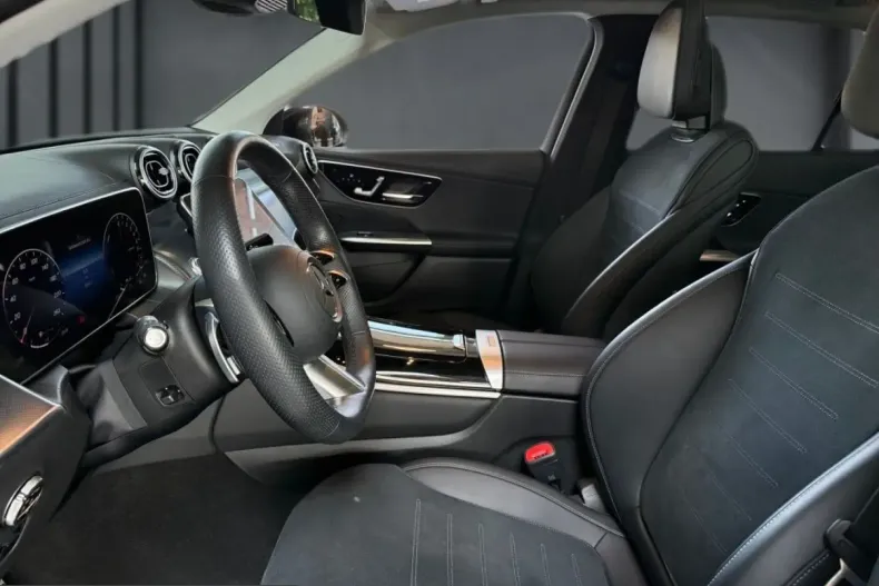 Mercedes-Benz GLC 300 (Clasa GLC) din 2023 cu 56.500 km - oferta MER240138 - foto 7