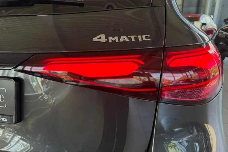 Mercedes-Benz GLC 300 (Clasa GLC) din 2023 cu 56.500 km - oferta MER240138 - foto 11