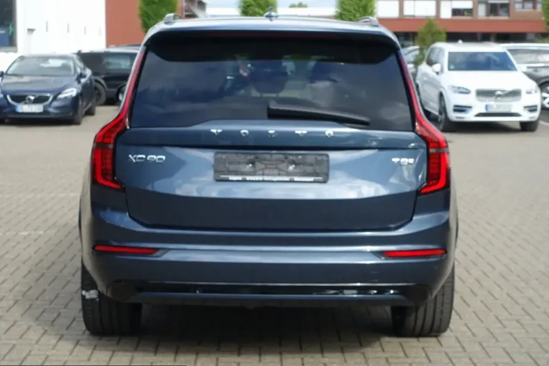 Volvo XC90 din 2025 cu 24.550 km - oferta VOL240142 - foto 6