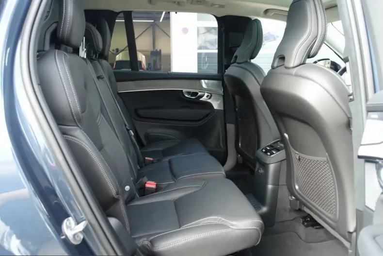 Volvo XC90 din 2025 cu 24.550 km - oferta VOL240142 - foto 10