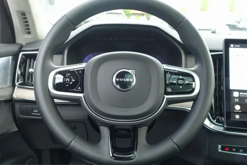 Volvo XC90 din 2025 cu 24.550 km - oferta VOL240142 - foto 18