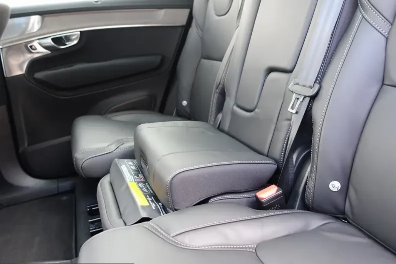 Volvo XC90 din 2025 cu 24.550 km - oferta VOL240142 - foto 19