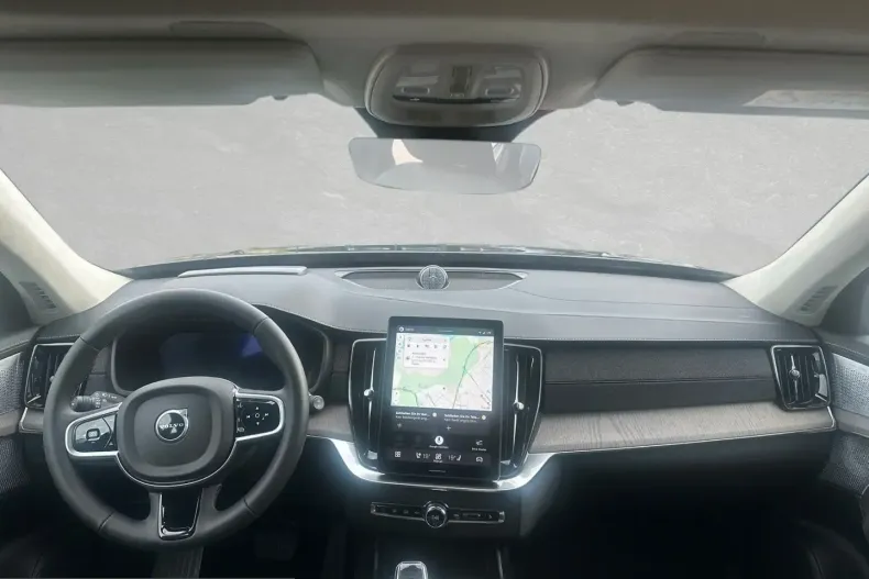 Volvo XC90 din 2025 cu 9.000 km - oferta VOL240148 - foto 4