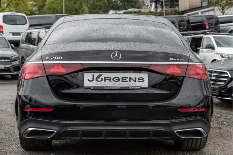 Mercedes-Benz E 200 (Clasa E) din 2025 cu 24.356 km - oferta MER240155 - foto 6