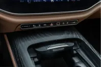 Mercedes-Benz E 200 (Clasa E) din 2025 cu 24.356 km - oferta MER240155 - foto 13