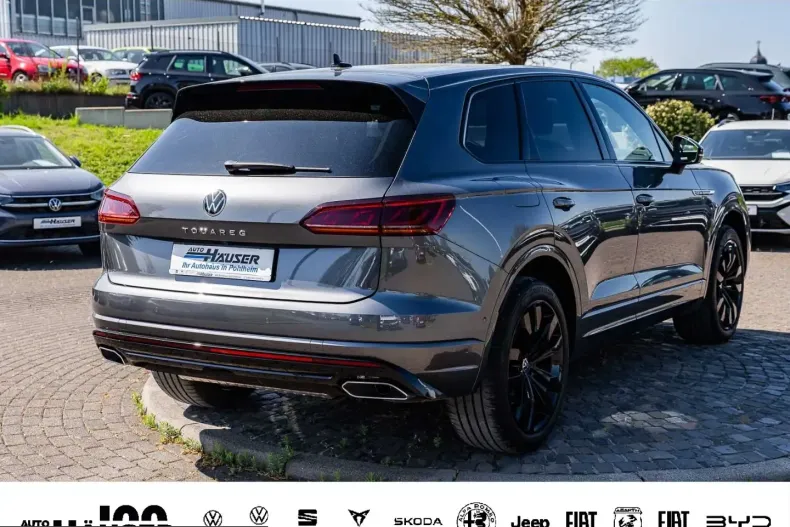 Volkswagen Touareg din 2022 cu 49.553 km - oferta VOL240160 - foto 2