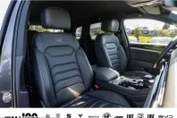 Volkswagen Touareg din 2022 cu 49.553 km - oferta VOL240160 - foto 9