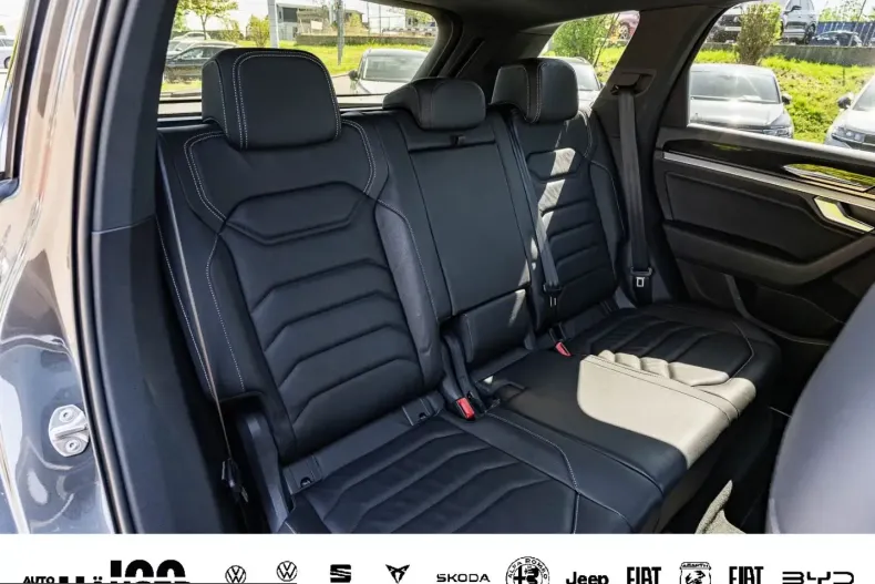 Volkswagen Touareg din 2022 cu 49.553 km - oferta VOL240160 - foto 10