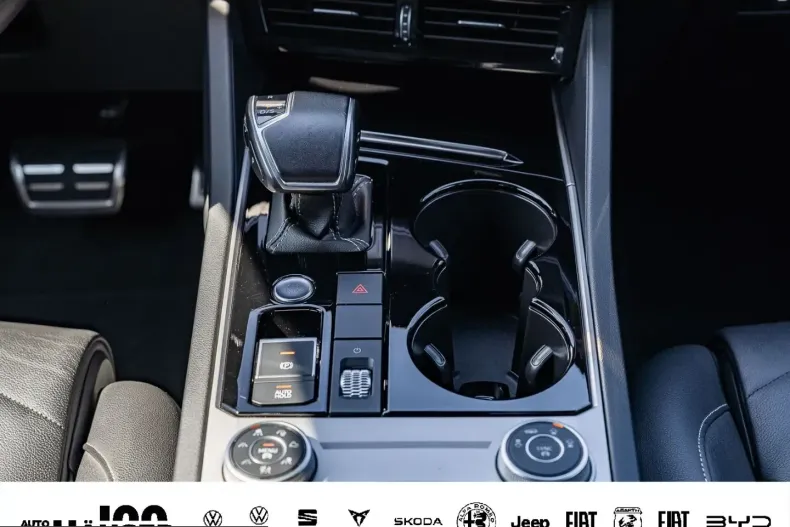 Volkswagen Touareg din 2022 cu 49.553 km - oferta VOL240160 - foto 15
