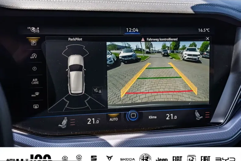 Volkswagen Touareg din 2022 cu 49.553 km - oferta VOL240160 - foto 19