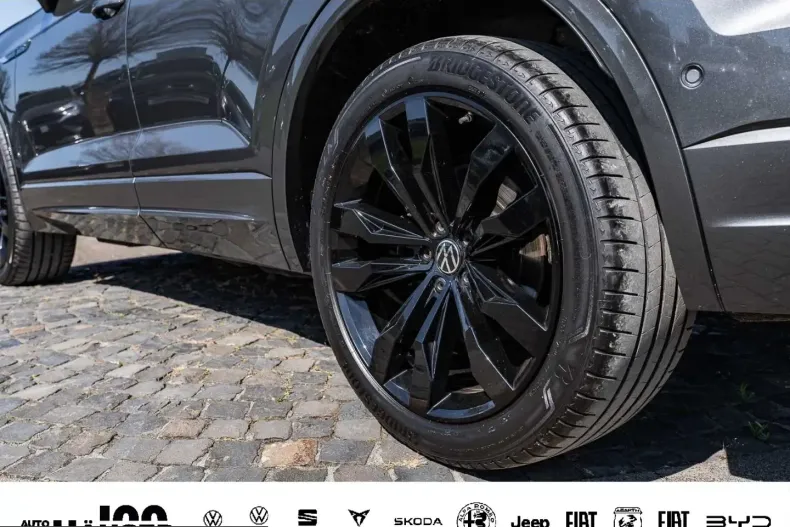 Volkswagen Touareg din 2022 cu 49.553 km - oferta VOL240160 - foto 26